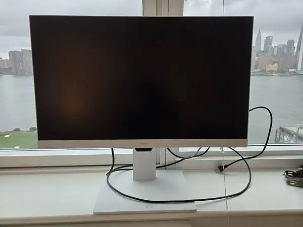 BenQ 27” 1080p Office Monitor - White, USB-C Hub