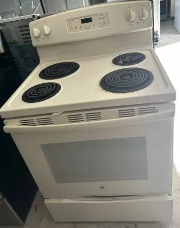 GE Coil Top Range