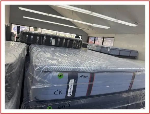 CALIFORNIA KING SIZE SEALY POSTUREPEDIC PRO MATTRESS & BOXES BED