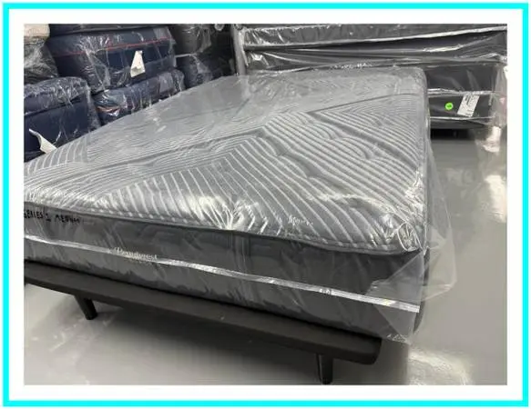 QUEEN SIZE SIMMONS BEAUTYREST BLACK SERIES 1 MATTRESS & BOX BED