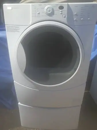 Nice Kenmore electric dryer super capacity with drawer