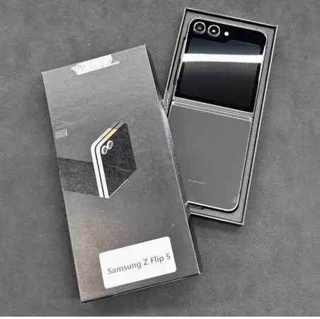 Galaxy ZFlip 5 Unlocked