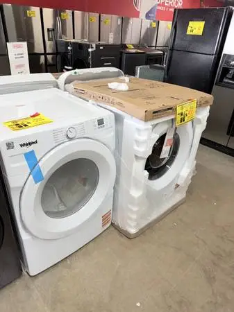 FRONT LOAD WASHER AND DRYER SET