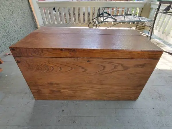 Antique Quartersawn Oak Storage or Blanket Chest
