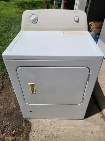 Admiral white gas dryer
