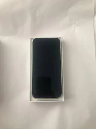 iPhone 16e like new