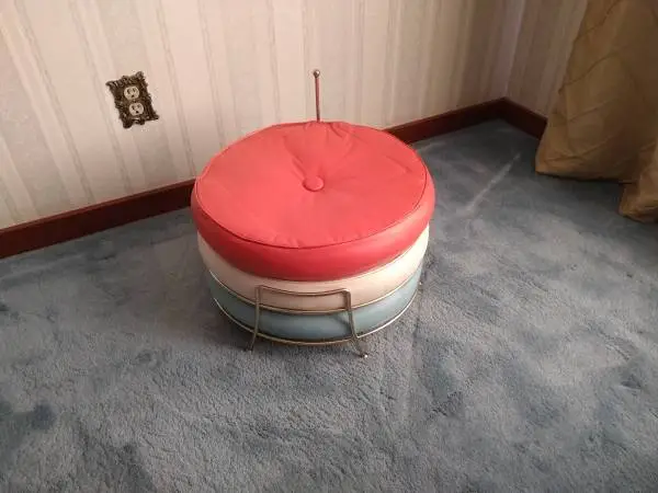 Vintage Beautiful Brass Holding Stand w/3 Colorful Round Cushion