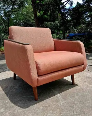 Mid Century Modern Club Lounge Chair