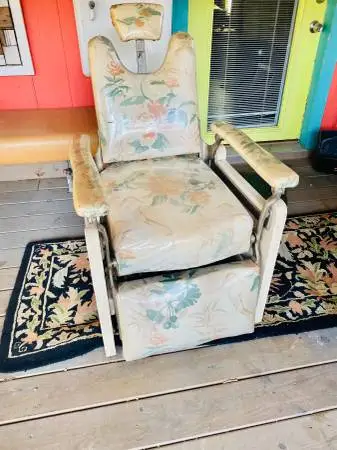 Antique Beauticians chair