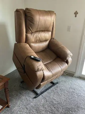 Ashley Leather Lift Chair Recliner