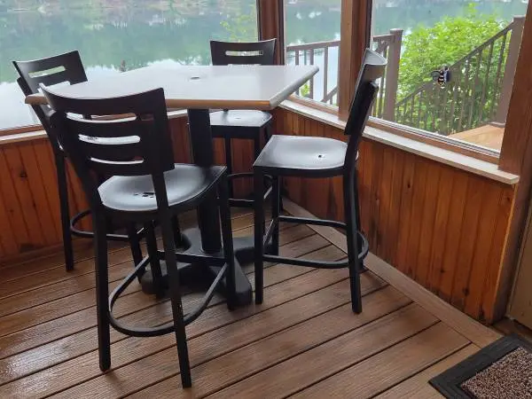 Hi Top Patio/Porch Table & 4 Chairs