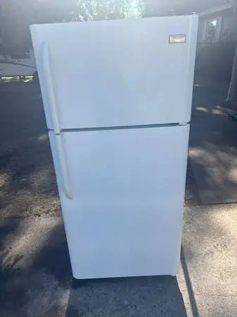 Frigidaire refrigerator