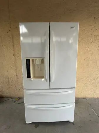 Refrigerator/LG/Bottom Freezer