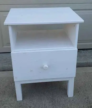 SIDE TABLE/NITE STAND 15 X 19 24.5 TALL ONE DRAWER WOOD