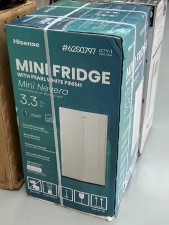 NEW! Hisense 3.3-cu ft Mini Fridge (White) ENERGY STAR