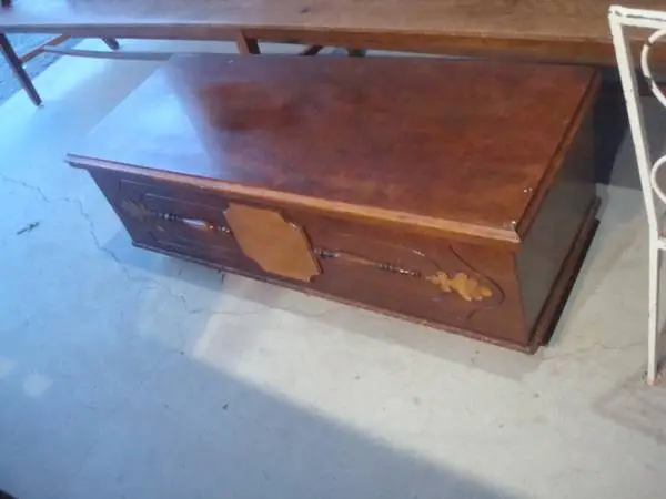 cedar chest,
