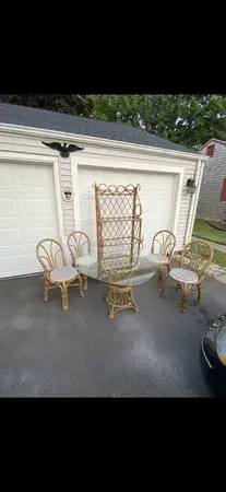 Vintage Patio or sunroom set rattan or bamboo furniture