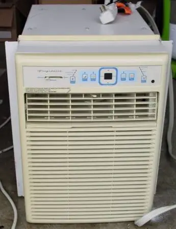 CASEMENT Air Conditioner Frigidaire 12,000 BTU 9.5 EER