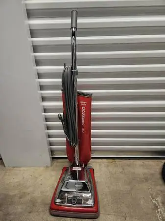 Sanitaire Heavy Duty Commercial Upright Vacuum Cleaner SC886