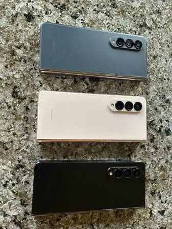 Sansung fold 4 512gb unlocked each