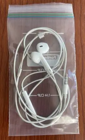 Regular audio jack Apple Earpods Earphones Earbuds Headphones iPhone
