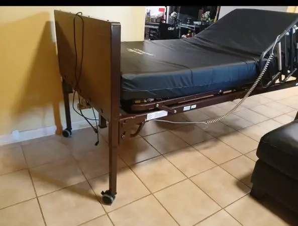 Electric hospital bed