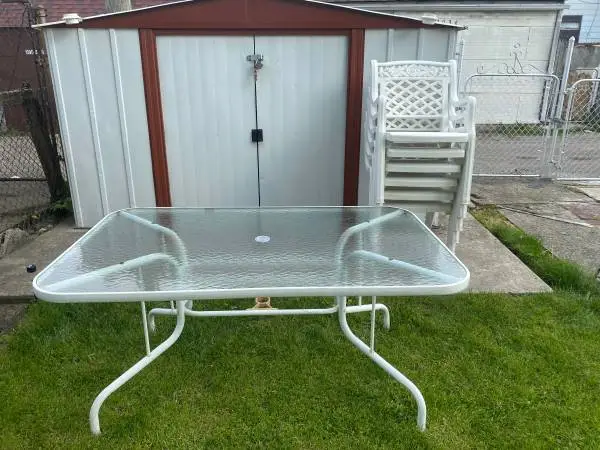 Patio Table w/6 chairs