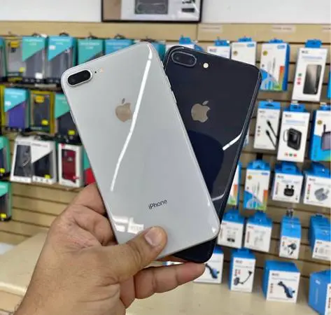 Apple IPhone 8 Plus Unlocked