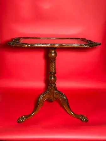 Chippendale Tripod Tip Table with Ball & Claw Feet