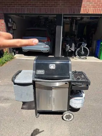 Weber Genesis Silver Grill working