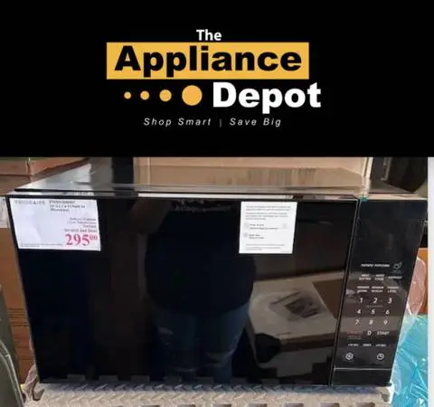 New Frigidaire Built- in Microwave