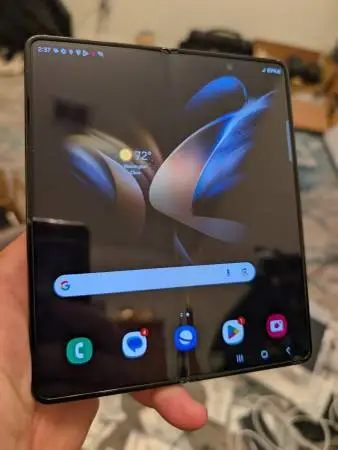 Sim Unlocked Samsung galaxy Z Fold 4 256gb