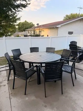 Outdoor patio set