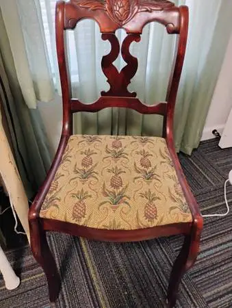 Pineapple chair
