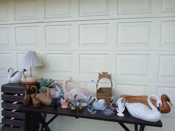 SWAN  and other birds  ART, FIGURES, BASKETS, LAMP, PLANTER and DECOR
