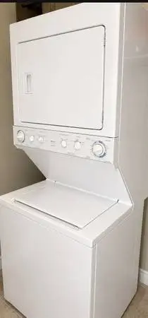 Combo washer dryer older set still works great asking 200 just got new