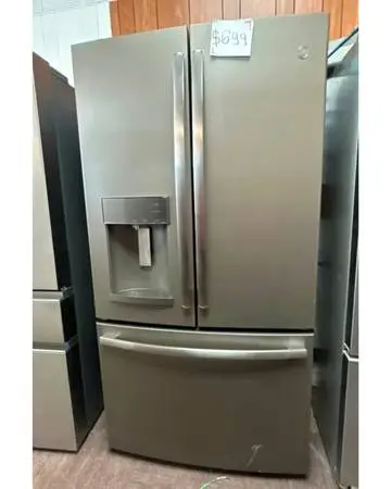 Refrigerator French Door GE 3 Door