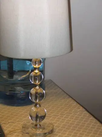 NICE LAMP CRISTALS  WITH BULB