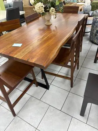 Live Edge Dining Table with 6 Chairs