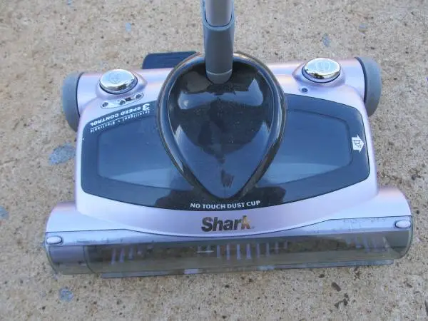 Shark Rechargeable Sweeper - Model #V1900W - 7.2Volt