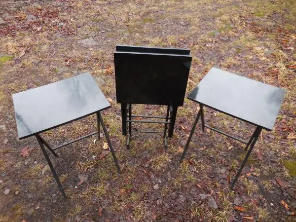 Snack Tables w/Rack