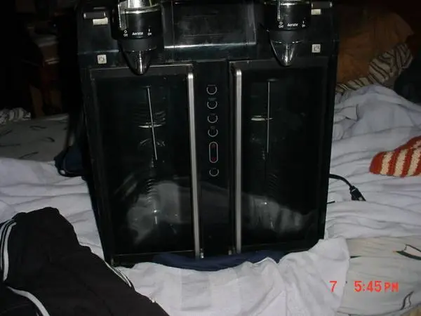 2-BOTTLE WINE DISPENSER