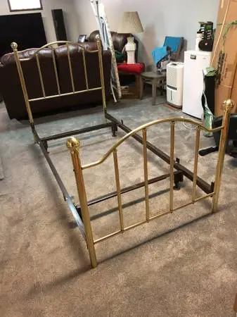 *** TWIN size *** Headboard, Footboard and Frame***