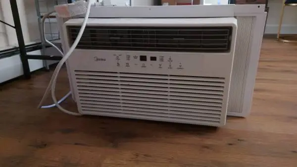 Midea Window Air Conditioner 8000BTU