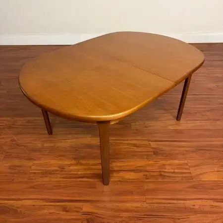 10 Different Dining Tables, Mid Century & More