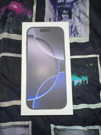 New Apple iphone 16 pro space black 512gb unlocked