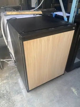 Lt Brown/Black U-Line Undercounter Refrigerator Model#U-2175RB-00 Used