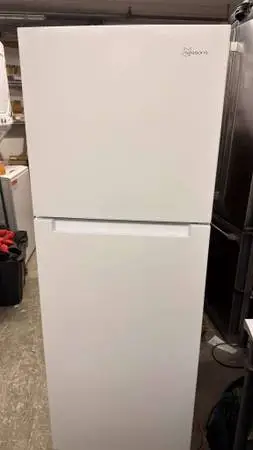 24 Seasons Top Freezer Refrigerator White
