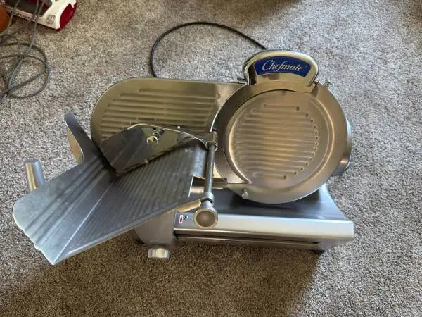 Globe Chefmate GC512 12 Manual Gravity Feed Slicer - 1/3 hp