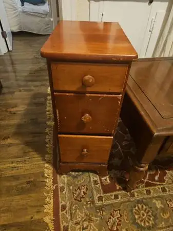 Set (2) of matching end table w/3 drawers